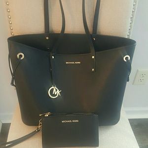Michael Kors Purse & Wristlet Wallet